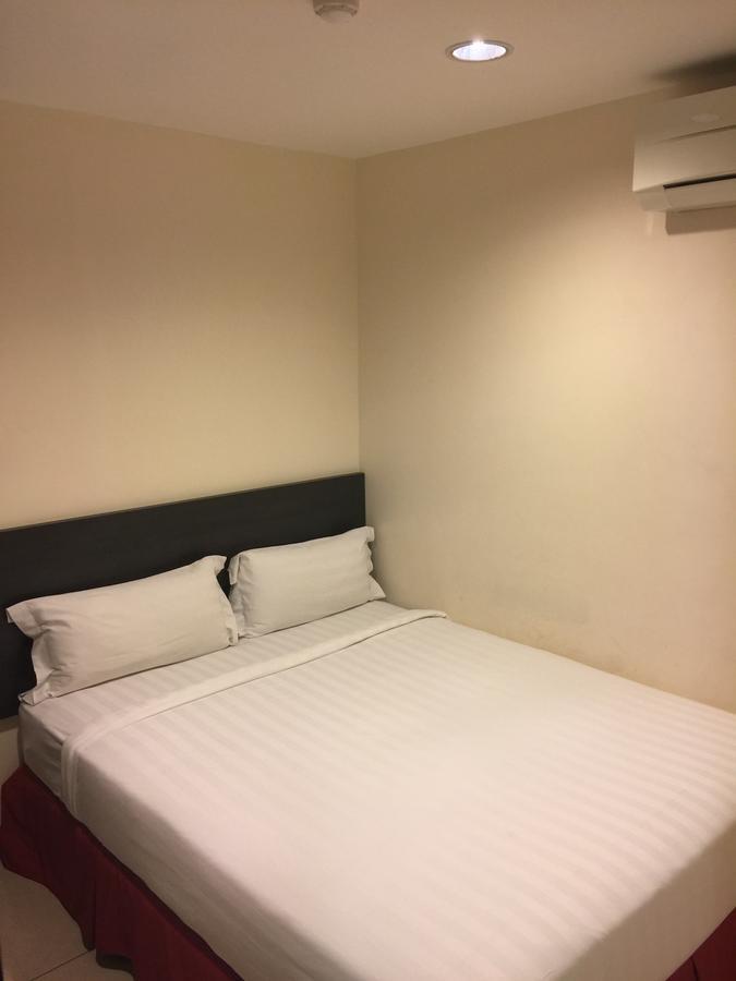 Premierz Hotel Labuan Exterior photo